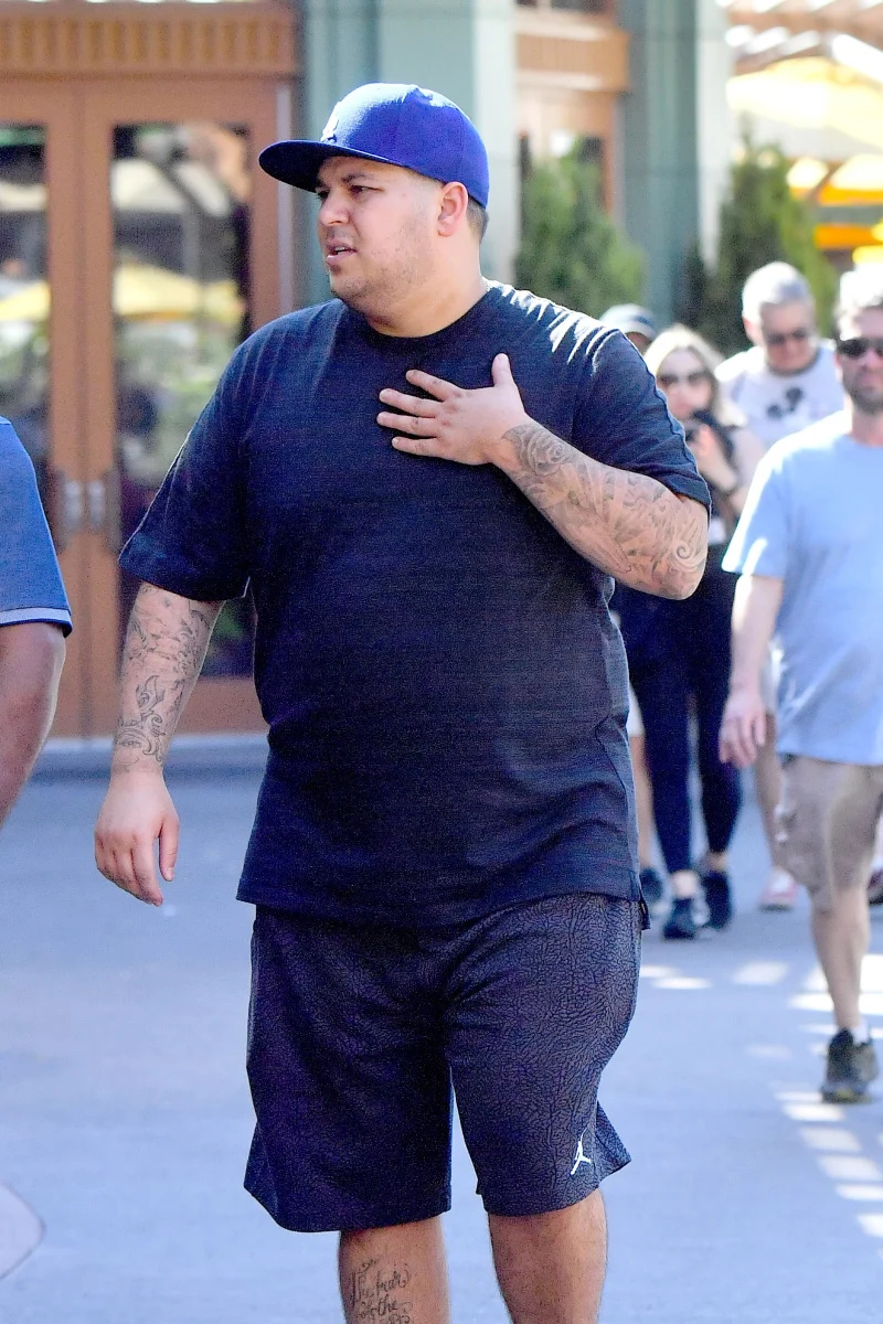   Doce surpresa! Veja Rob Kardashian's Rare Sightings in Photos Since His Departure From 'KUWTK’
