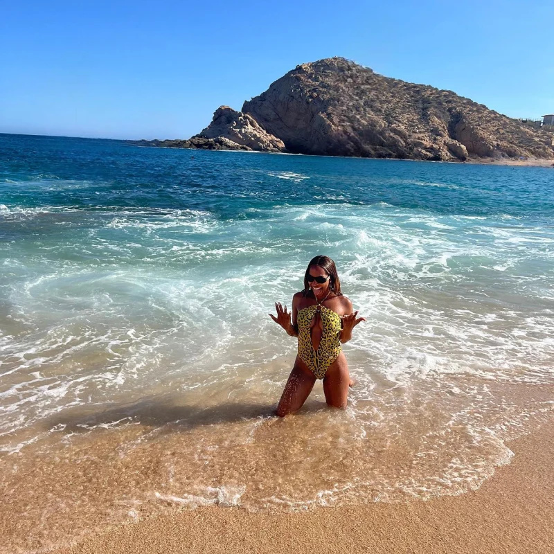  Ja, dronning! Malika Haqq's Bikini Photos Are Total Goals: See Her Swimsuit Pictures