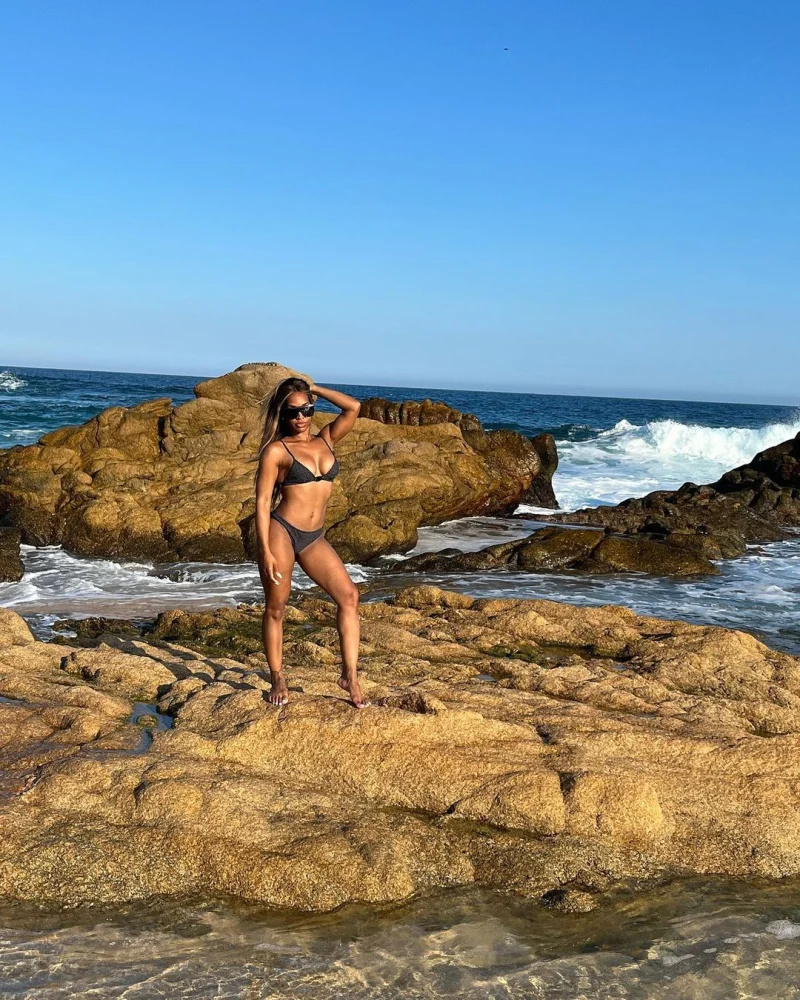  Ja, dronning! Malika Haqq's Bikini Photos Are Total Goals: See Her Swimsuit Pictures