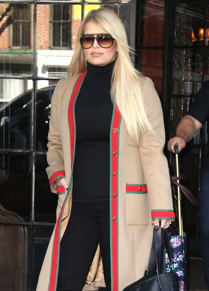   Jessica Simpson's Weight Loss Photos Are Seriously Impressive! Transformation Pictures