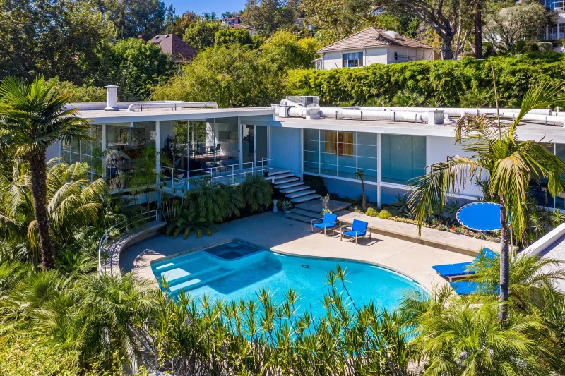 Kuća Brada Pitta odiše vrhunskim vibracijama iz 'Once Upon a Time... in Hollywood'! Pogledajte fotografije njegovog doma u L.A