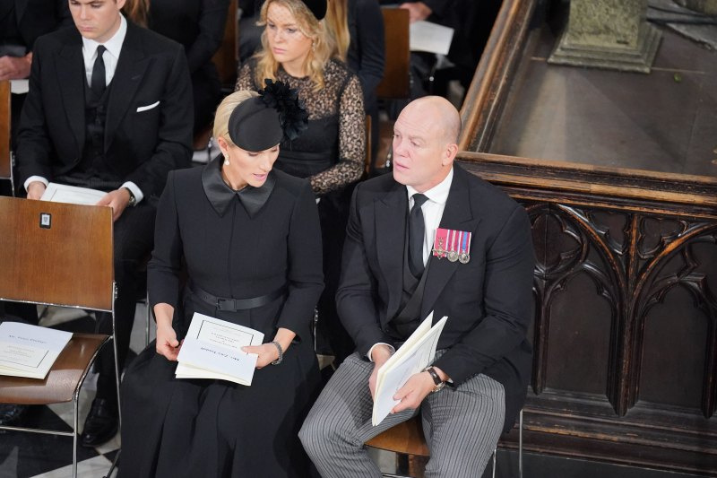   Erzsébet királynő temetési ceremóniájának részletei: Gyászolók, fotók