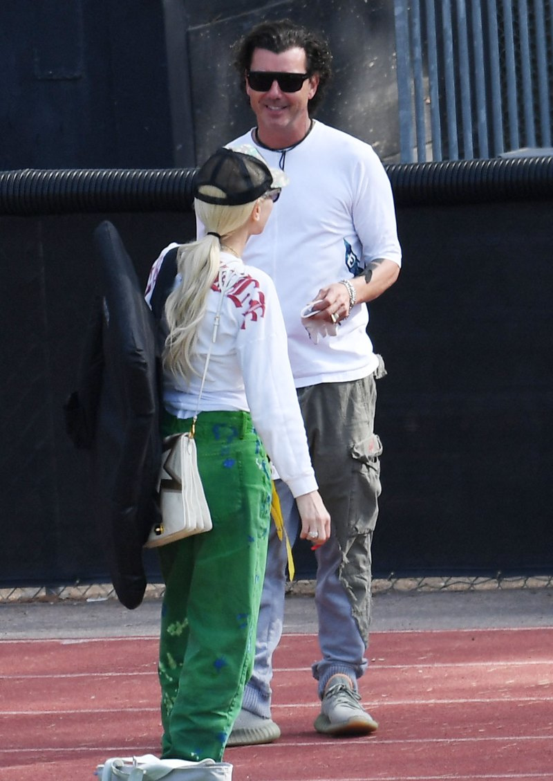   Gwen Stefani และ Ex Gavin Rossdale Comfort Son Apollo ระหว่างการแข่งขันกีฬา: Photos