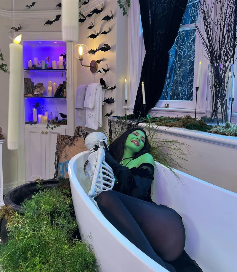 Se hur familjen Kardashian-Jenner klädde ut sig till Halloween 2022: Foton