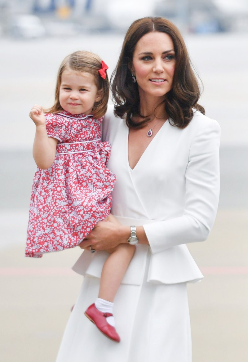   Kas Kate Middleton sai plastilise kirurgia? Vaadake Kirurgi mõtteid ja paleed's Claims: Photos